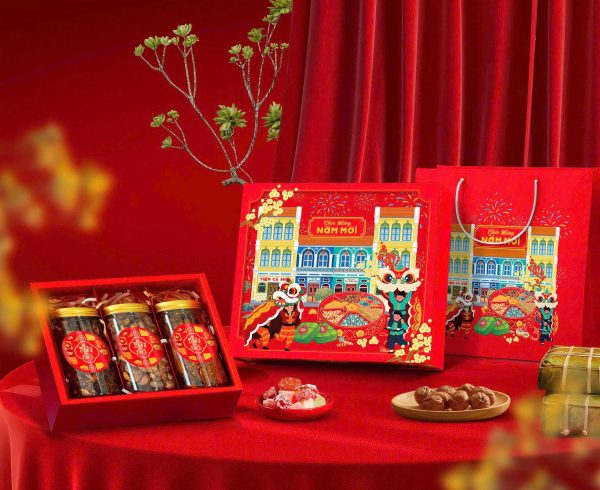 z7161615640310_5fe8284a85c045123692ce8518c49ac5 Hộp đựng quà Tết Tết Việt