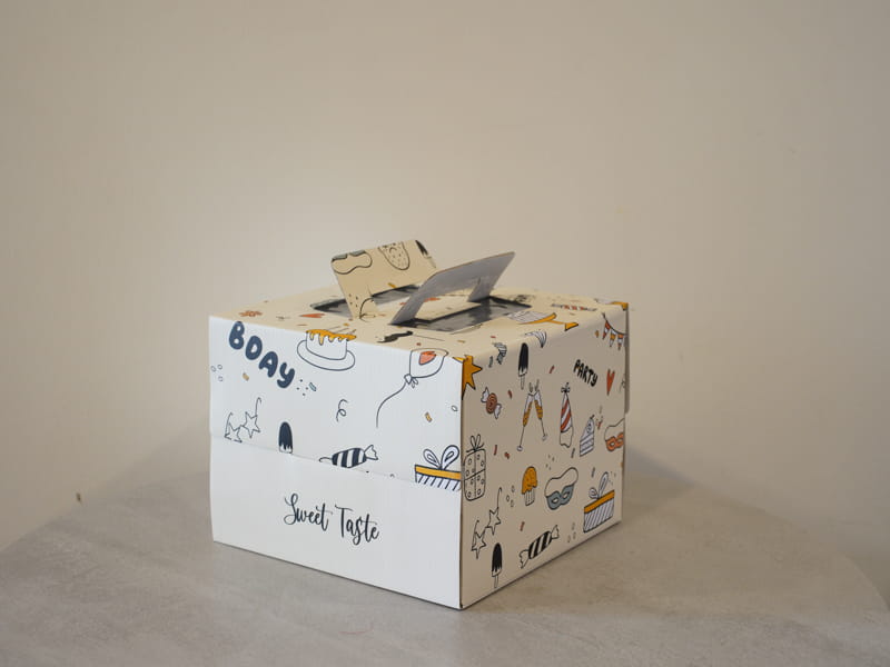 Xưởng Sản Xuất Hộp Bánh Kem Tại TPHCM