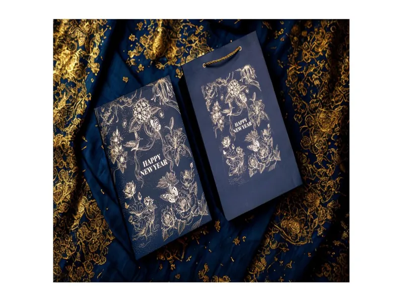 những lỗi thiết kế hộp đựng quà tết cần tránh dùng tông màu tối