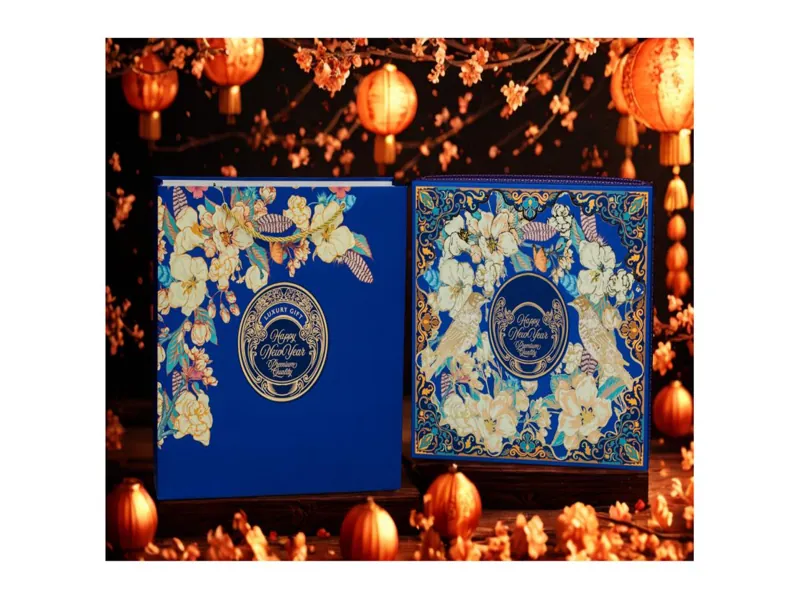 Hộp quà Tết Thanh Bình họa tiết chim muông ép kim tinh xảo