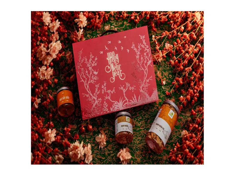 Mẫu hộp đựng quà Tết trao sức khỏe đựng hạt dinh dưỡng và trà thảo mộc organic