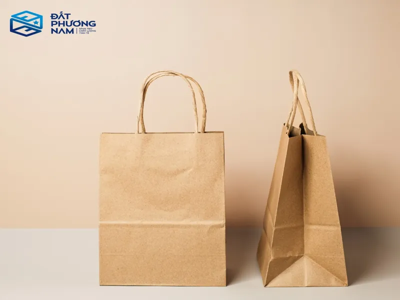 Mẫu túi giấy mùa nắng Kraft giữ form chống cong vênh