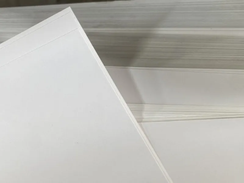 Giấy Ivory trắng mịn cao cấp chọn giấy hay carton lạnh cho hộp trung thu