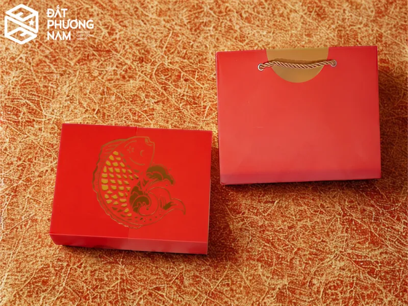 Hộp bánh Trung thu 4 bánh cá chép ép kim vàng đơn giản