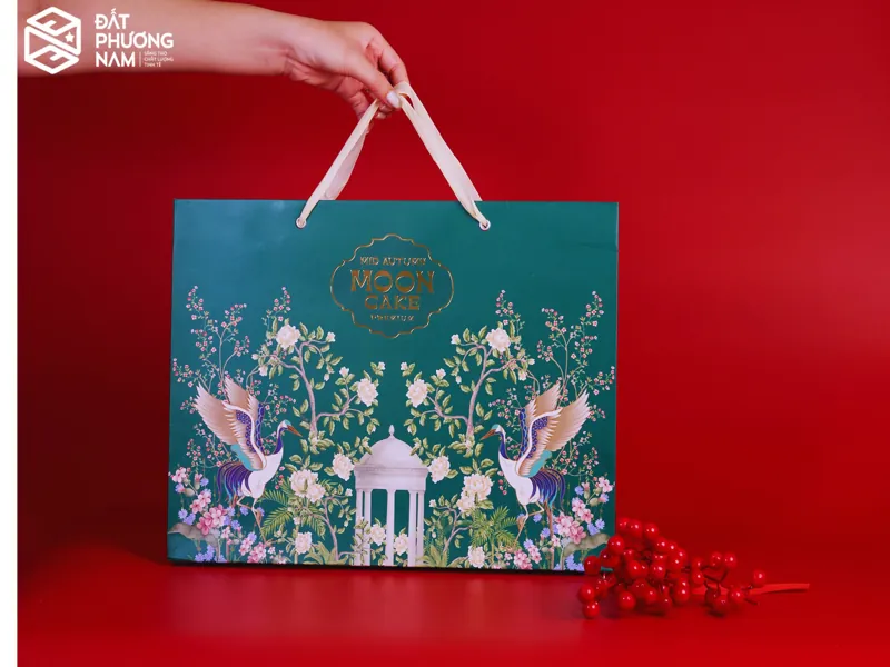 hộp bánh trung thu có quai xách cao cấp họa tiết hạc trắng