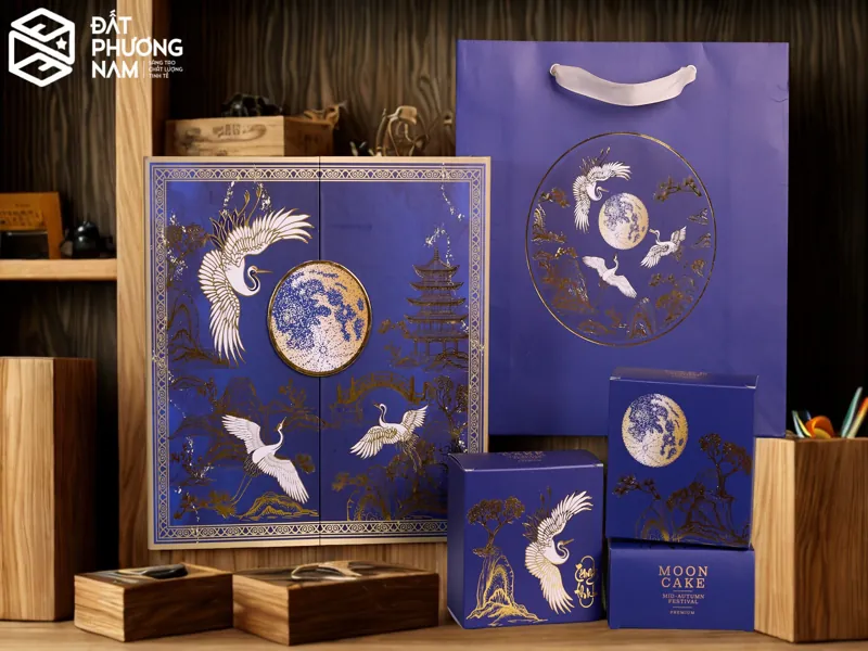 hộp bánh trung thu có quai xách màu đỏ truyền thống