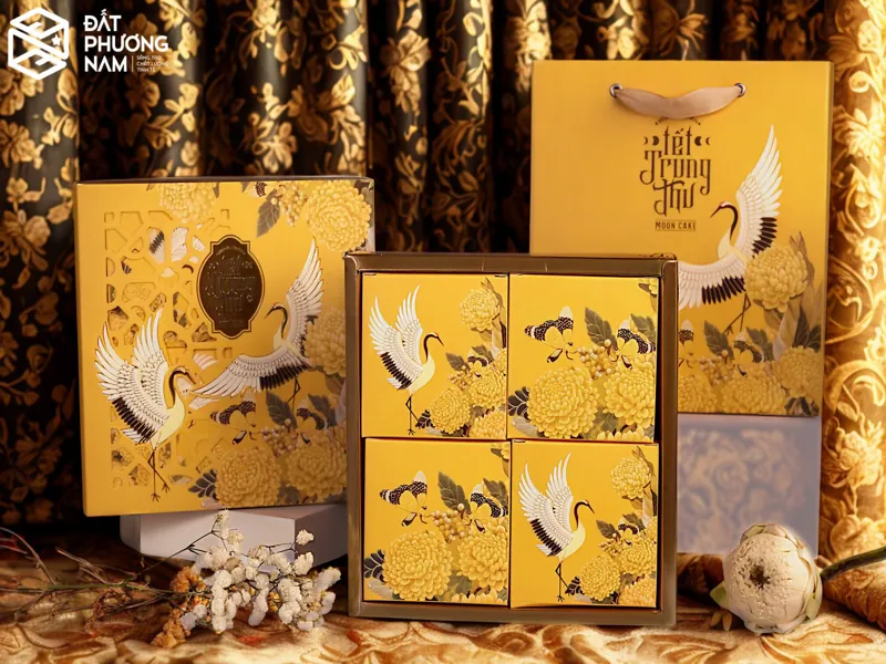 Hộp gỗ đựng bánh trung thu màu đỏ họa tiết Cá Chép hoa sen đẳng cấp