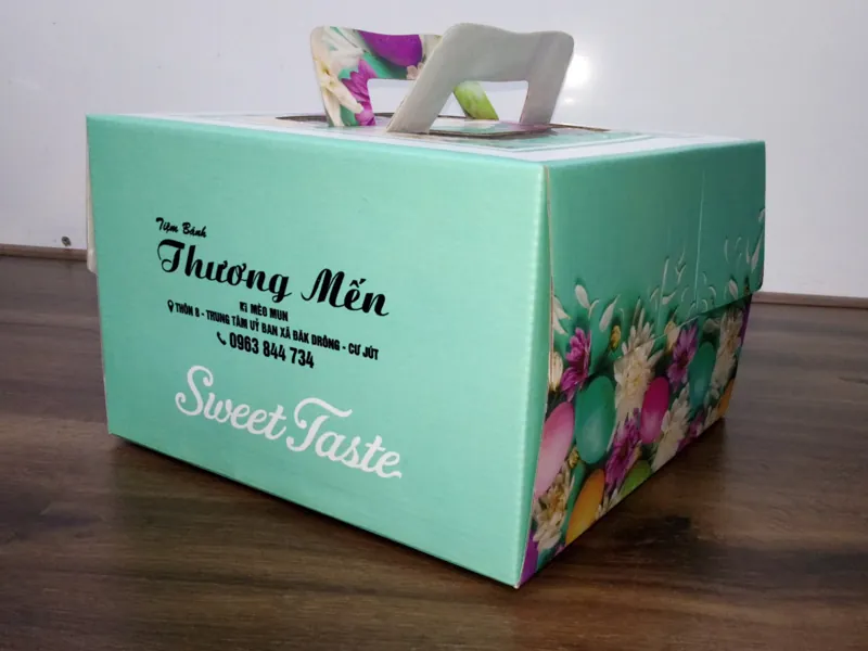 in hộp đựng bánh kem 2 tầng họa tiết hoa cỏ phong cách xanh lam
