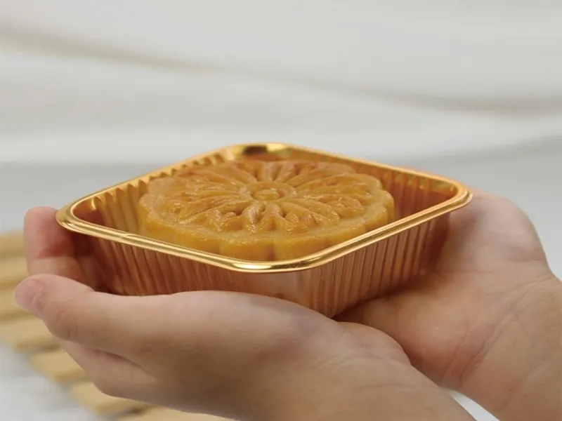 Kích thước hộp đựng bánh trung thu phù hợp cho bánh lẻ trọng lượng 150g đến 200g