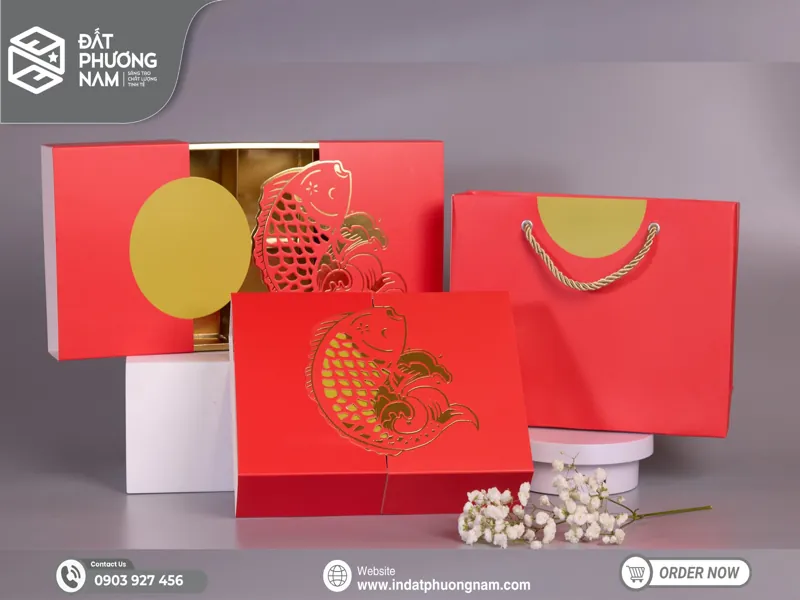 Mẫu đỏ ép kim cá chép vàng gia công hộp bánh trung thu số lượng lớn